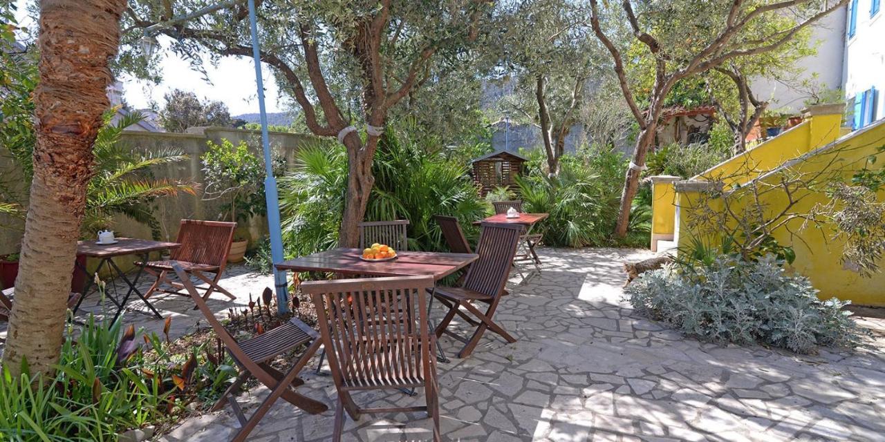 Pjacal Hotel Veli Lošinj Buitenkant foto