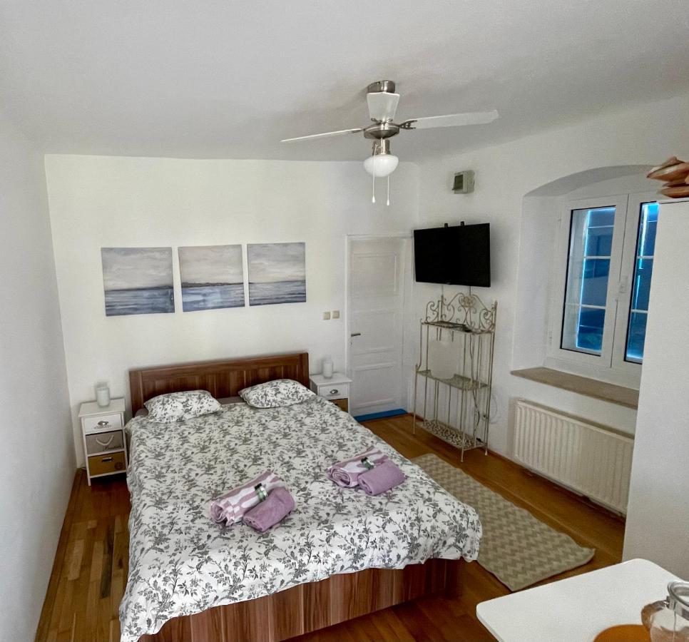 Pjacal Hotel Veli Lošinj Buitenkant foto
